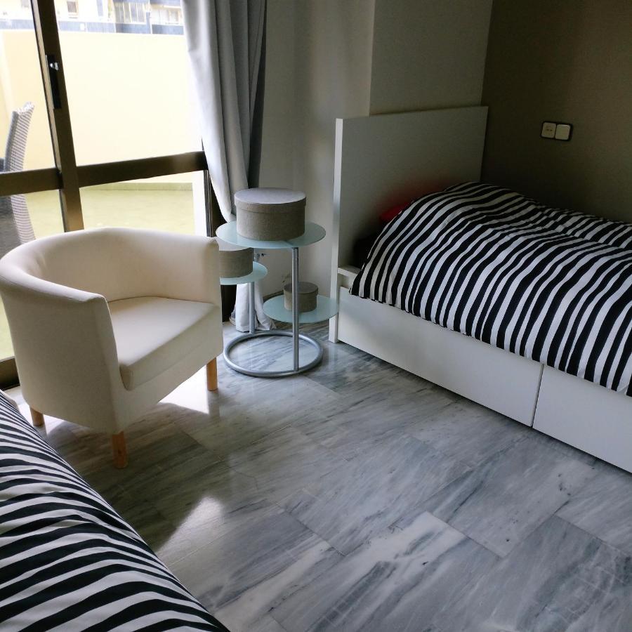 2 Bedroom 2 Bathroom Apartment In The Heart Of Fuengirola With Big Terrace And Free Parking Space Close To Beach Eksteriør billede