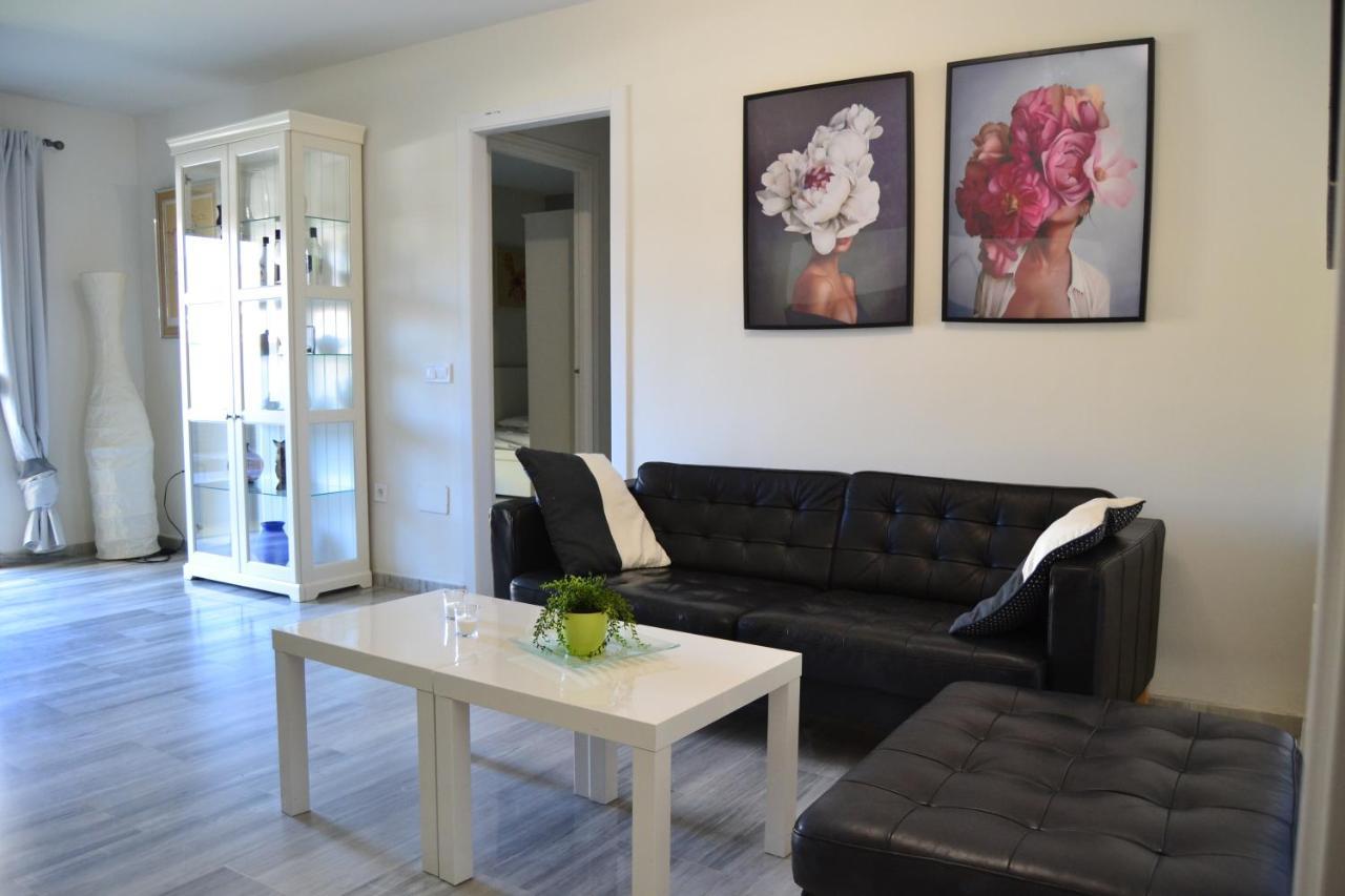 2 Bedroom 2 Bathroom Apartment In The Heart Of Fuengirola With Big Terrace And Free Parking Space Close To Beach Eksteriør billede